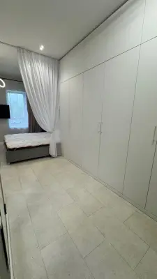 9-к квартира, 30.2 м², продажа